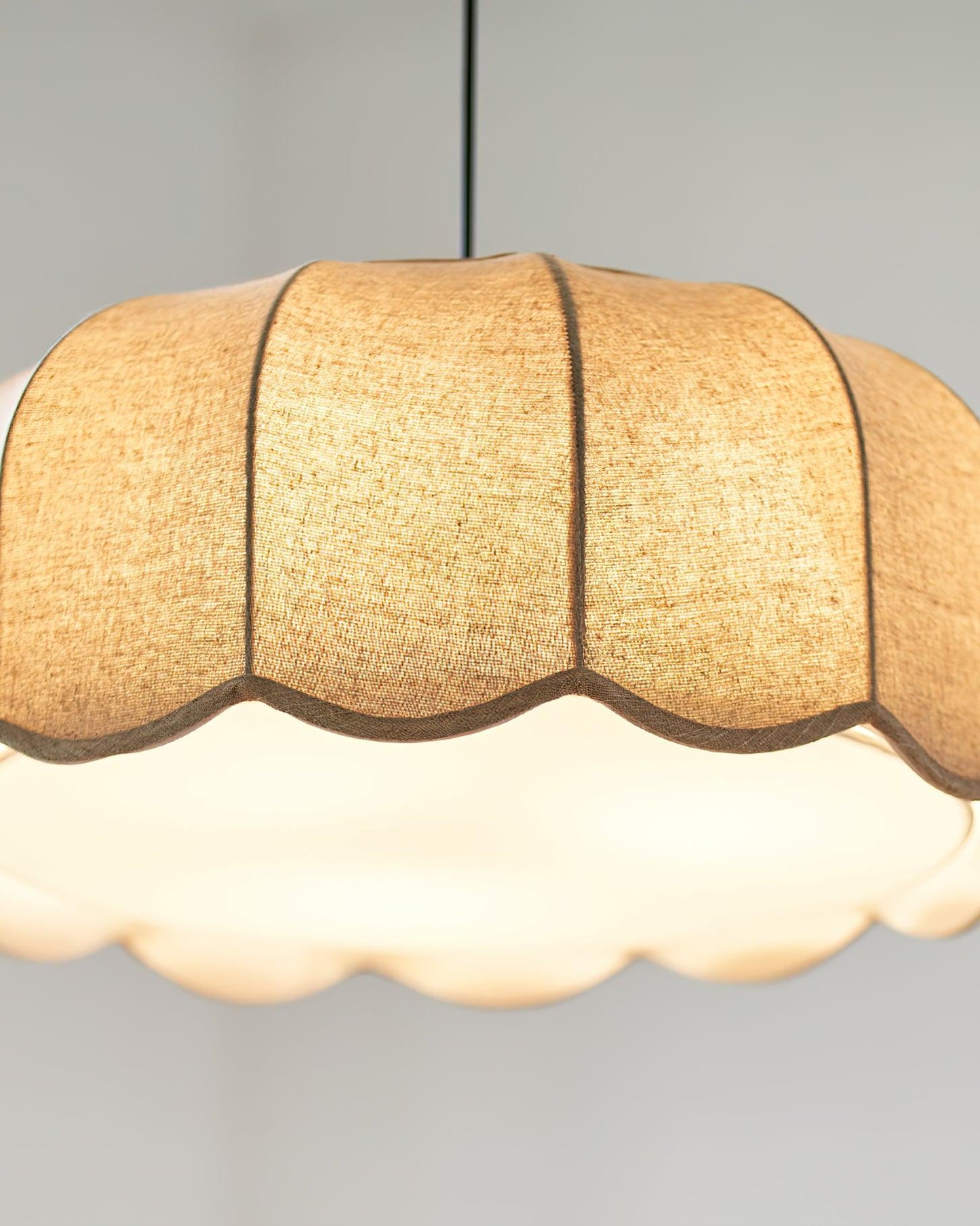 Banana Leaf Pendant Lamp