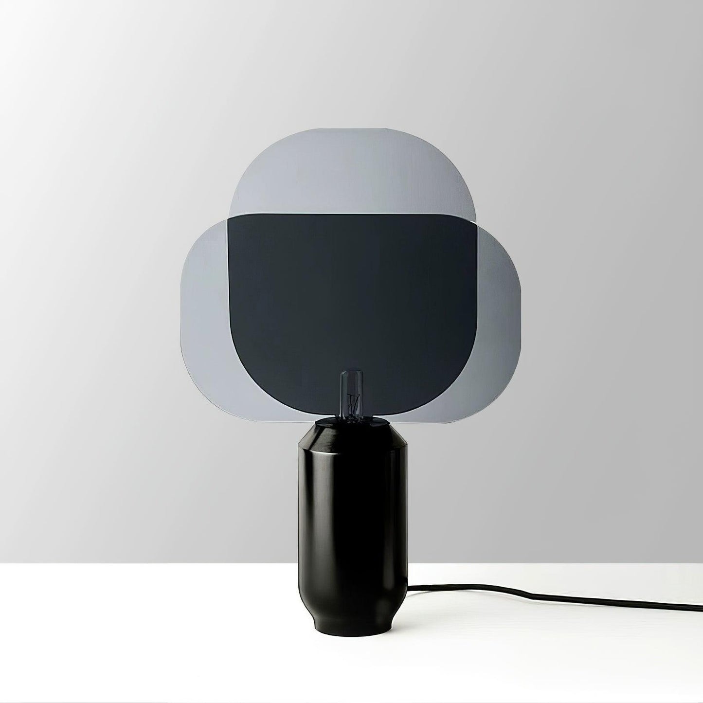 Bery Table Lamp