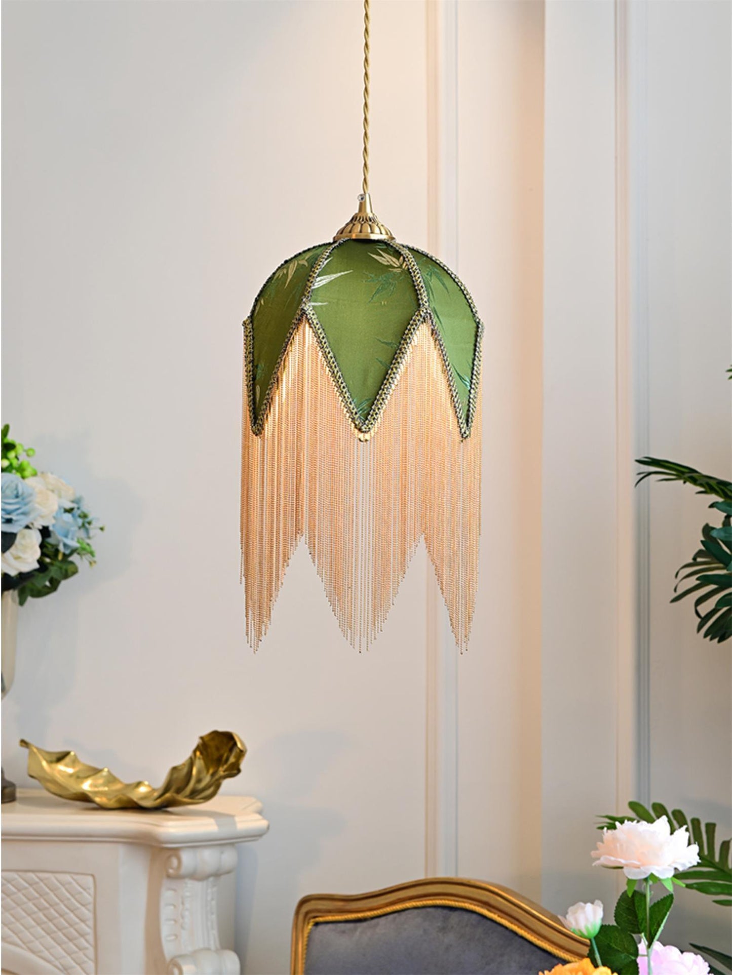 Bette Fringed Pendant Lamp