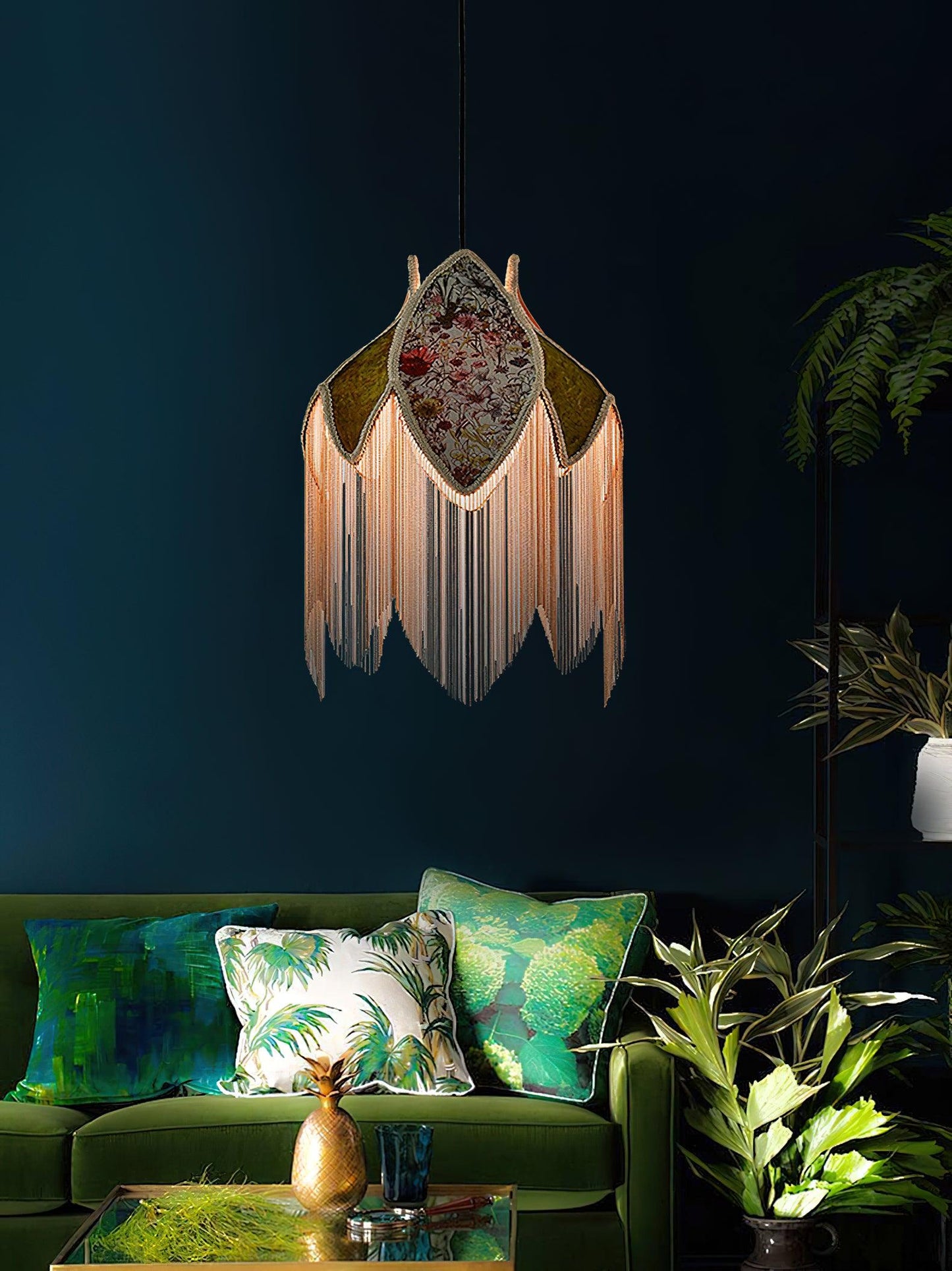 Bette Fringed Pendant Lamp