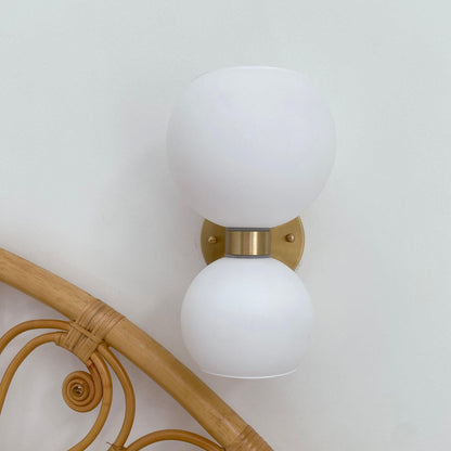 Round Pearl Bracket light Sconce