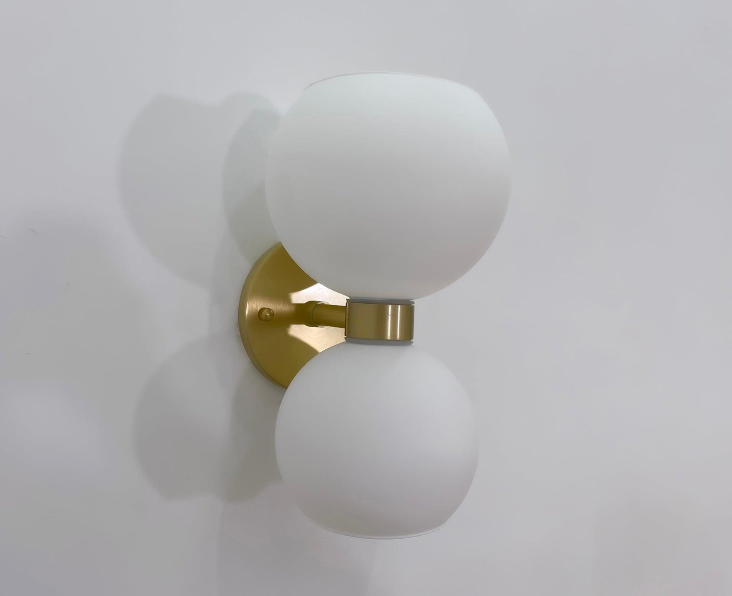 Round Pearl Bracket light Sconce