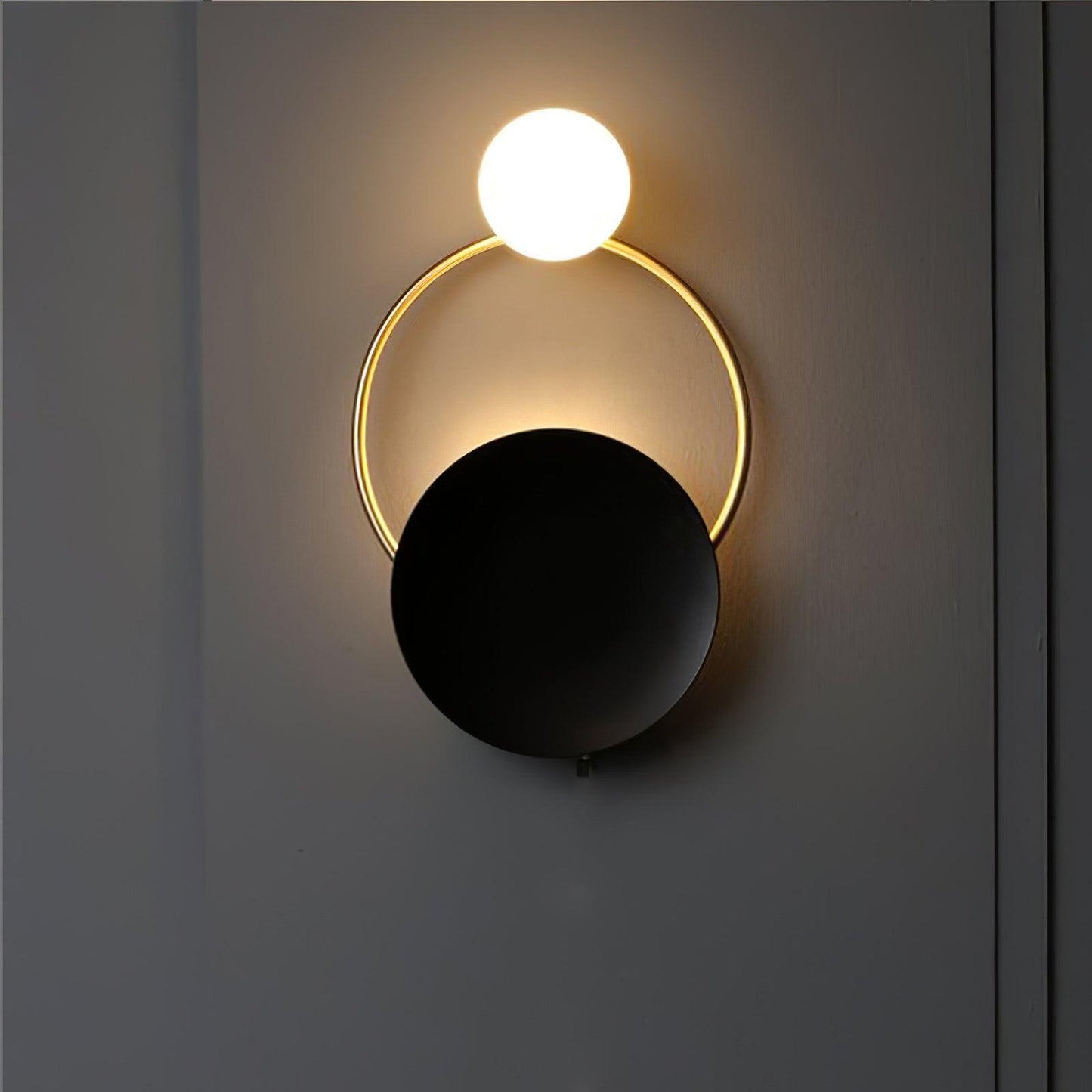 Black Circular Rings Wall Lamp