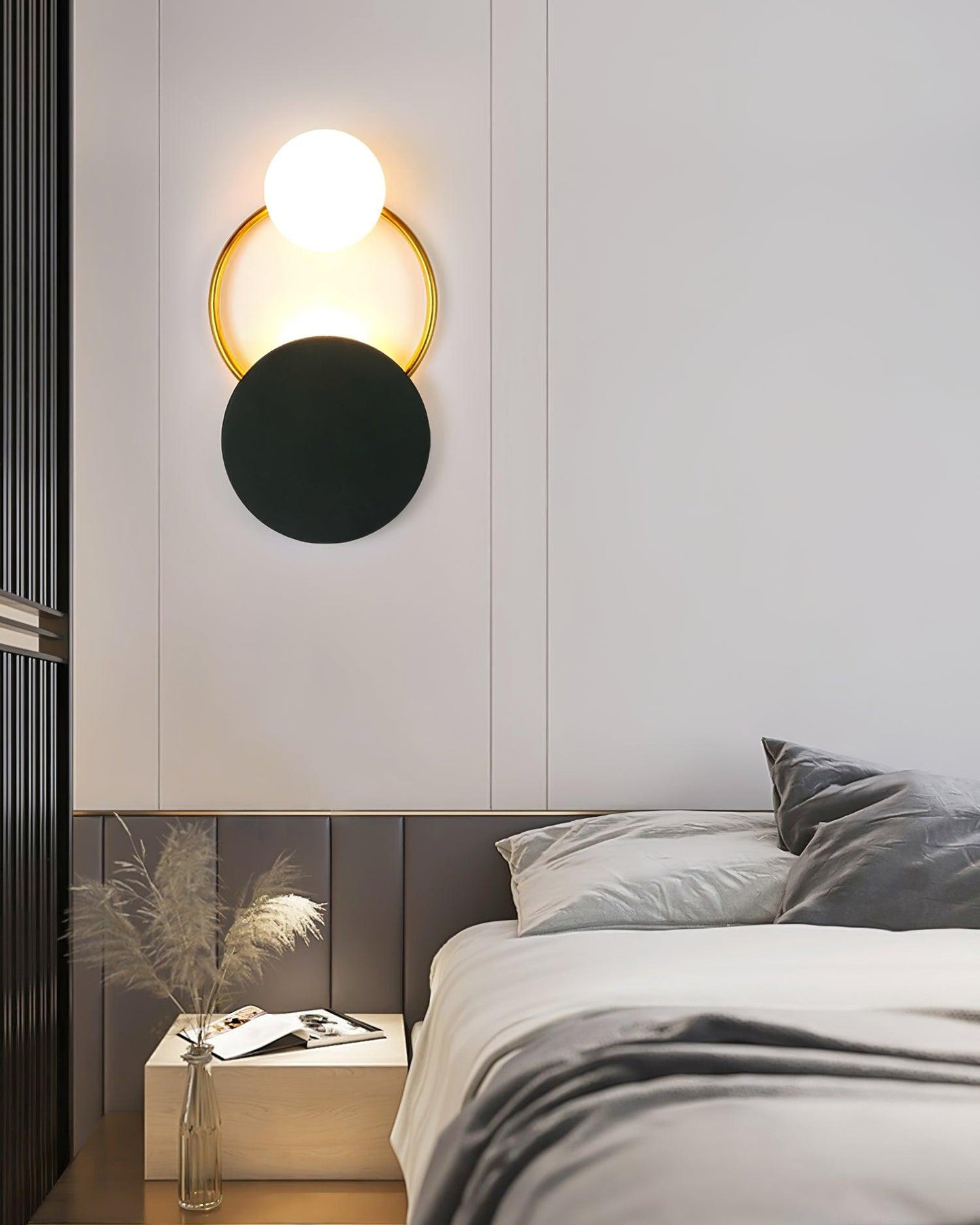 Black Circular Rings Wall Lamp