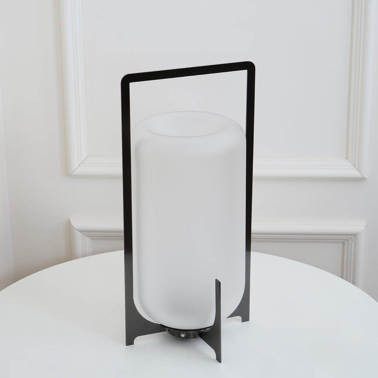 Black Twilight Lantern Table Lamp