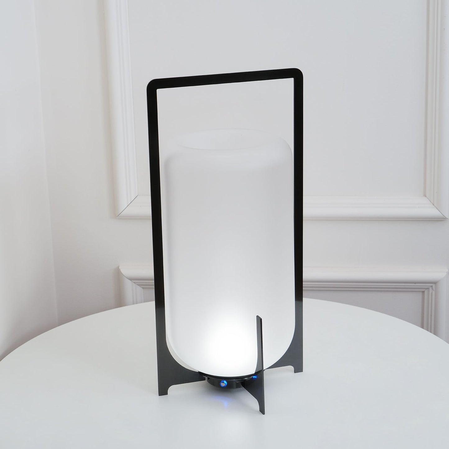 Black Twilight Lantern Table Lamp