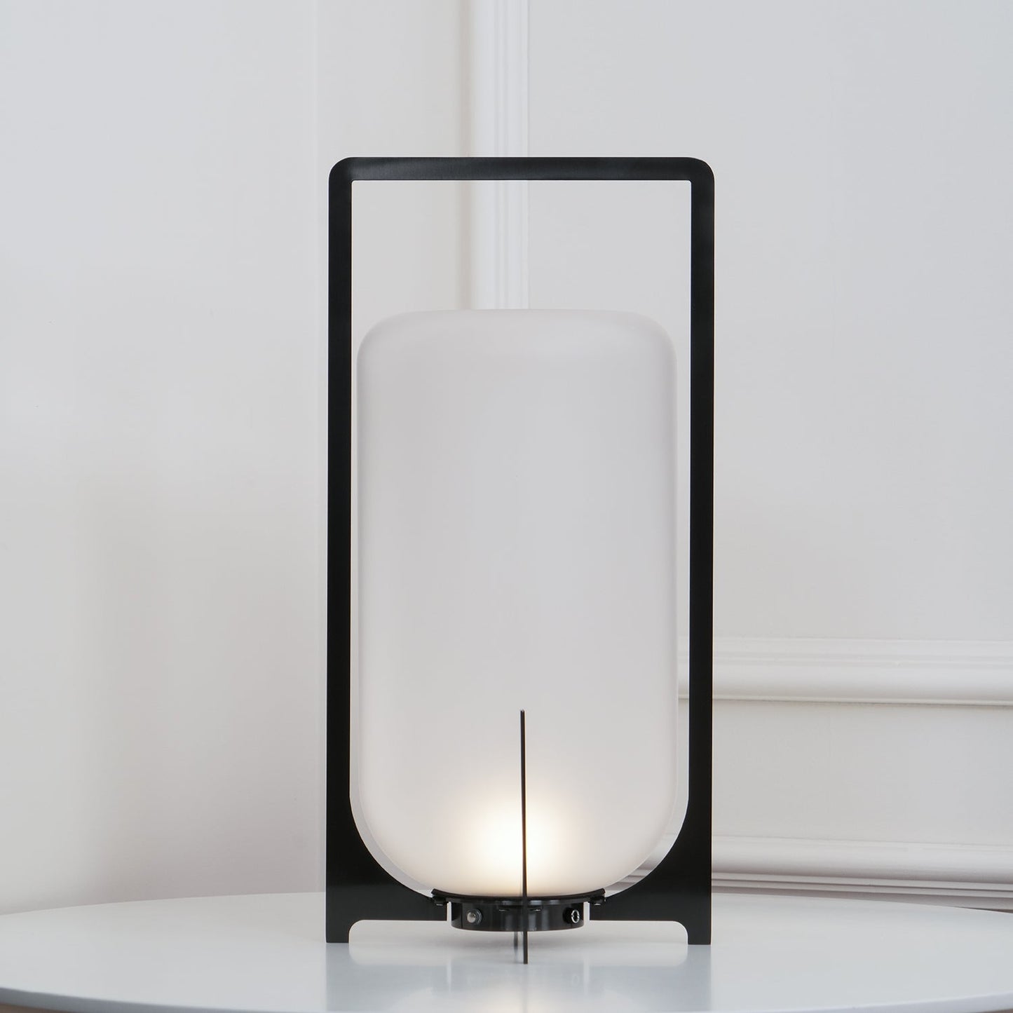 Black Twilight Lantern Table Lamp