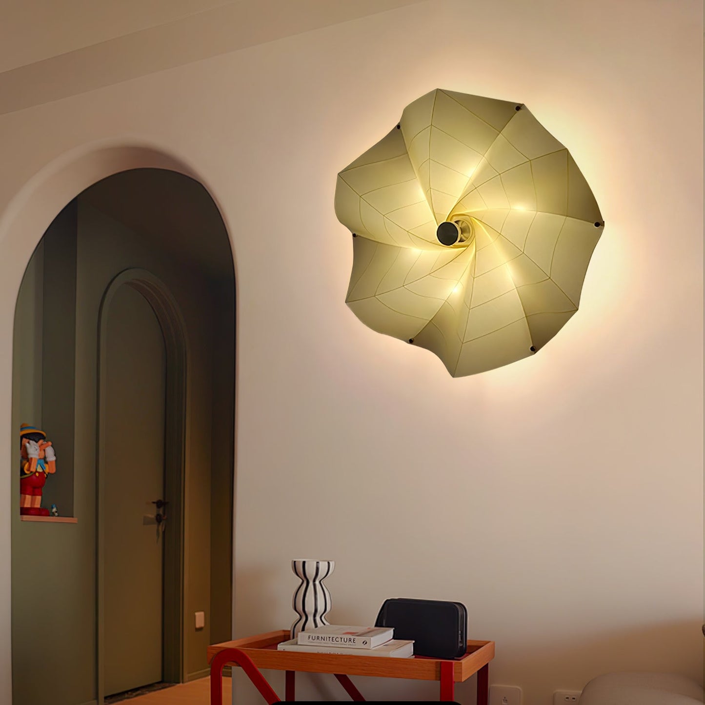 Bloom Petals Wall Lamp