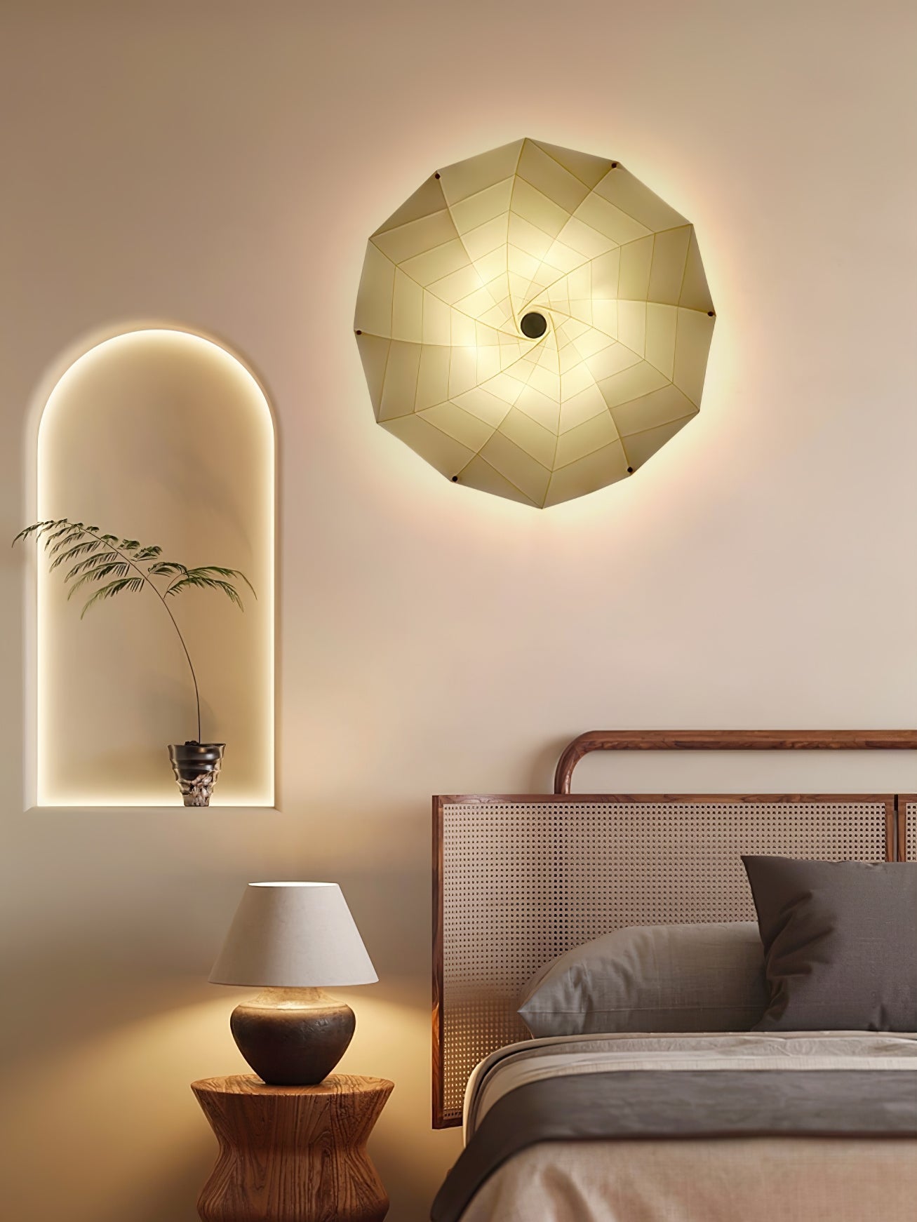 Bloom Petals Wall Lamp