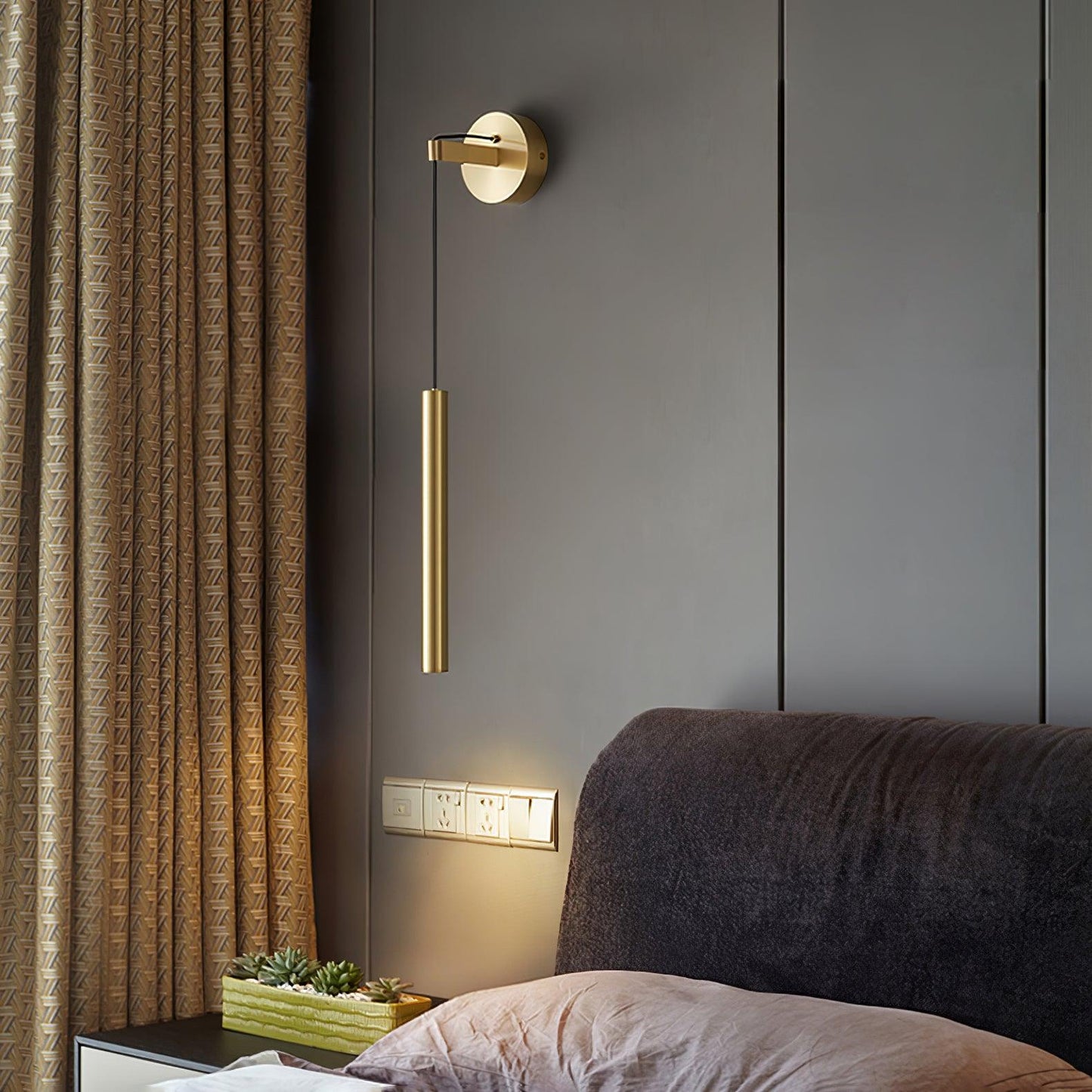 Brass Line Wall Light