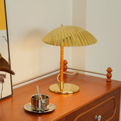 Brass Shell Table Lamp