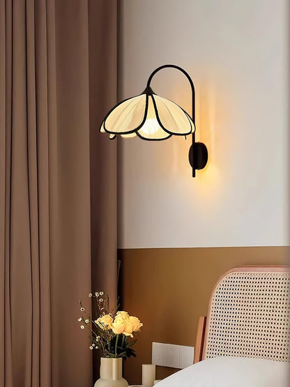 Burnt Petal Wall Lamp