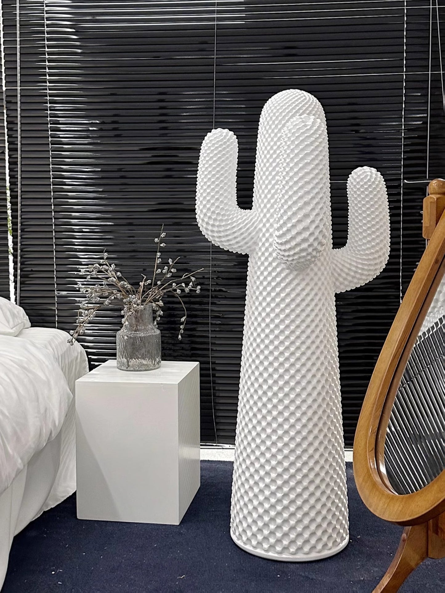 Mello Sculptural Portable lamp Cactus Coat Rack