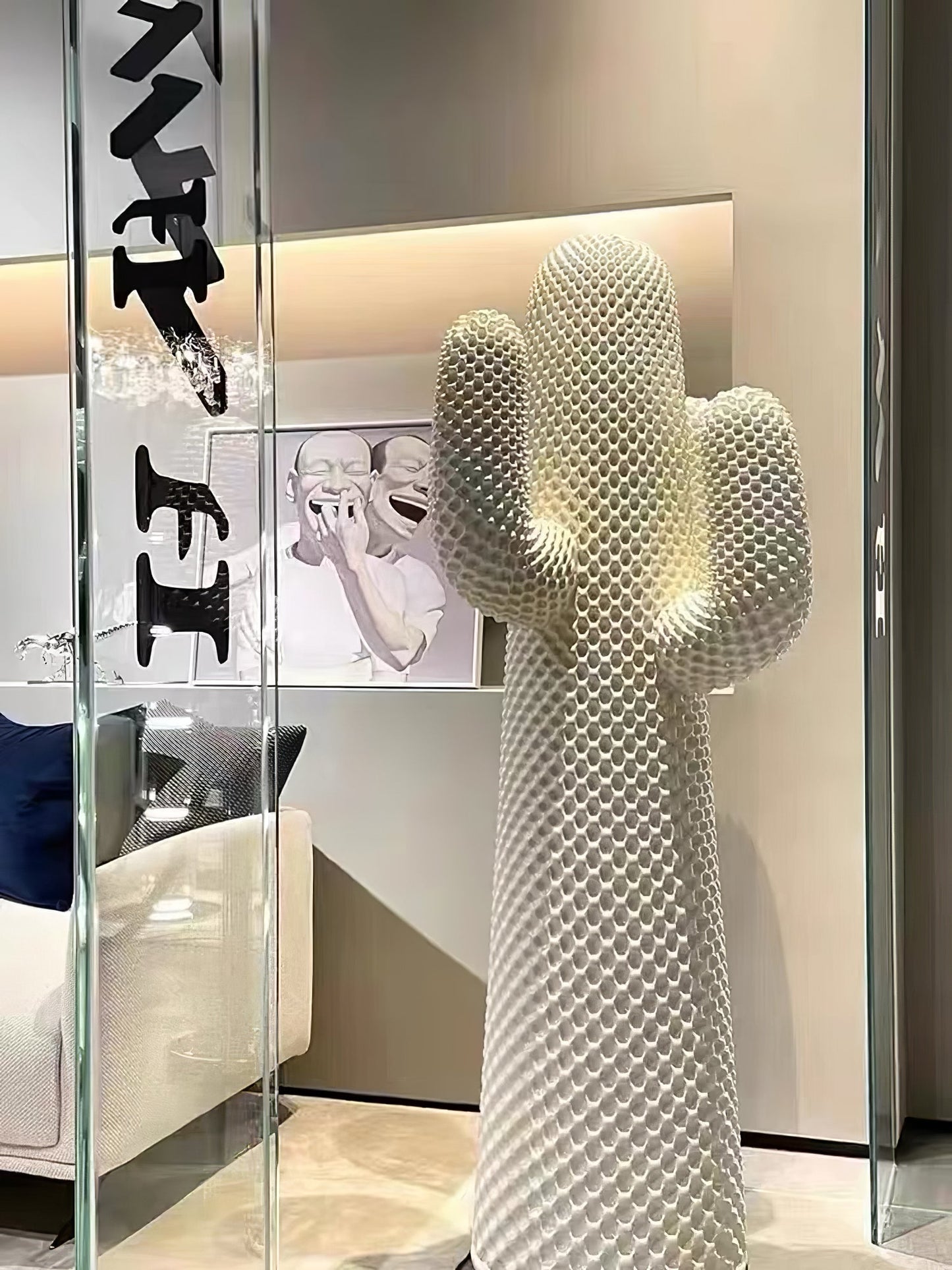 Mello Sculptural Portable lamp Cactus Coat Rack