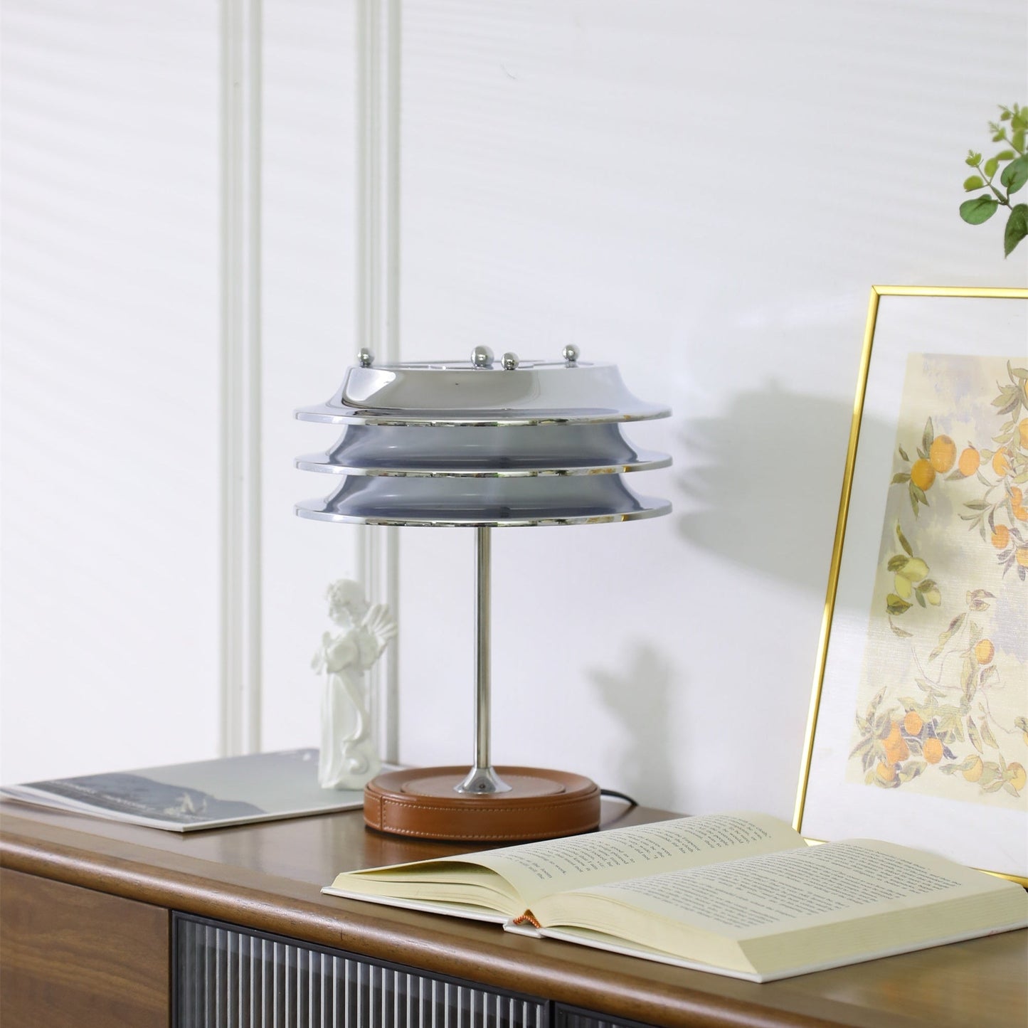 Calystron Table Lamp