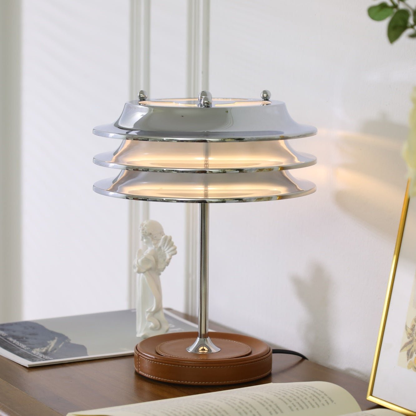 Calystron Table Lamp
