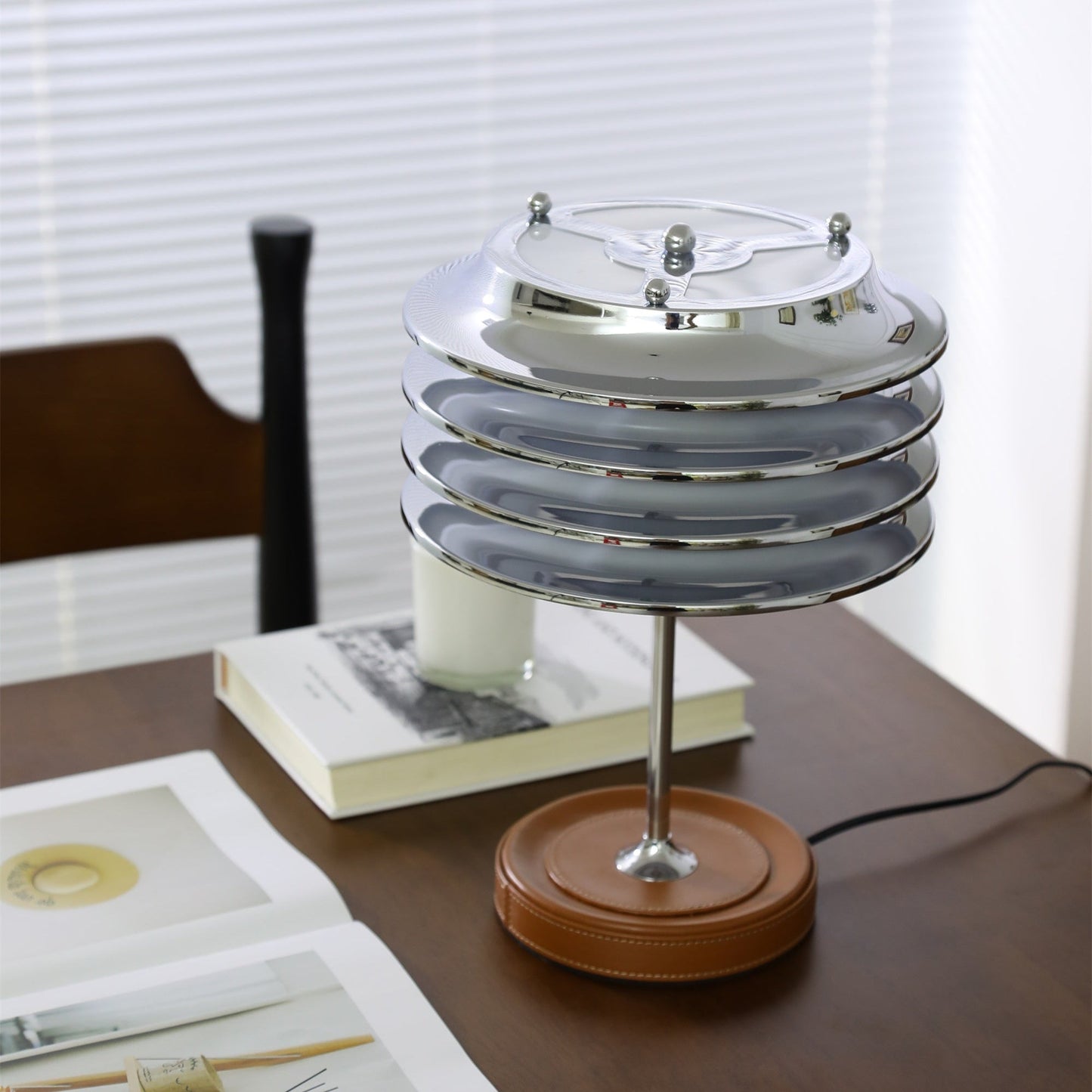Calystron Table Lamp