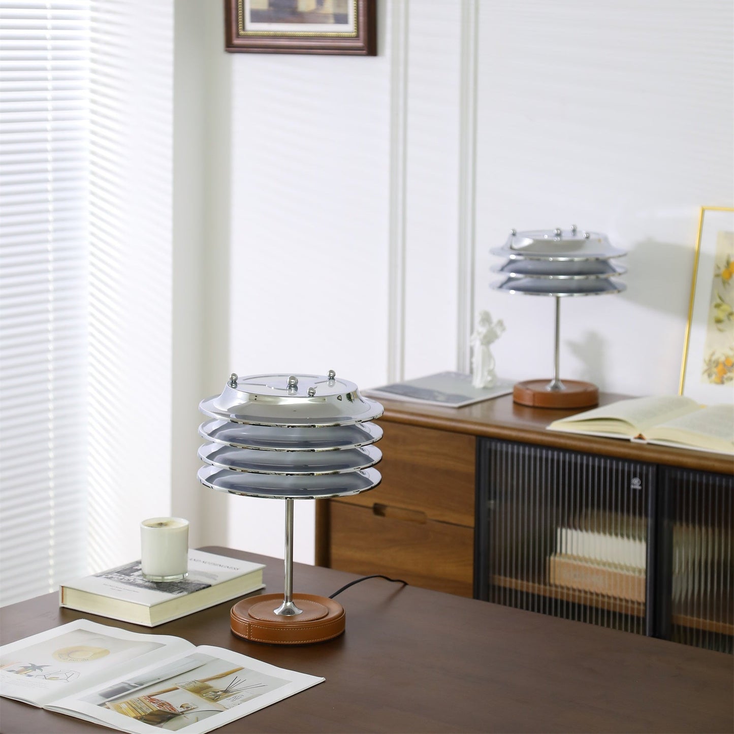 Calystron Table Lamp