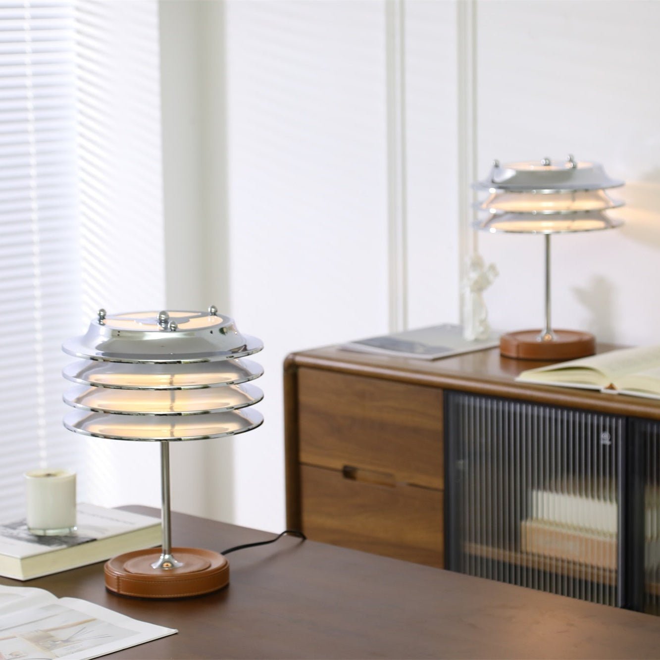 Calystron Table Lamp