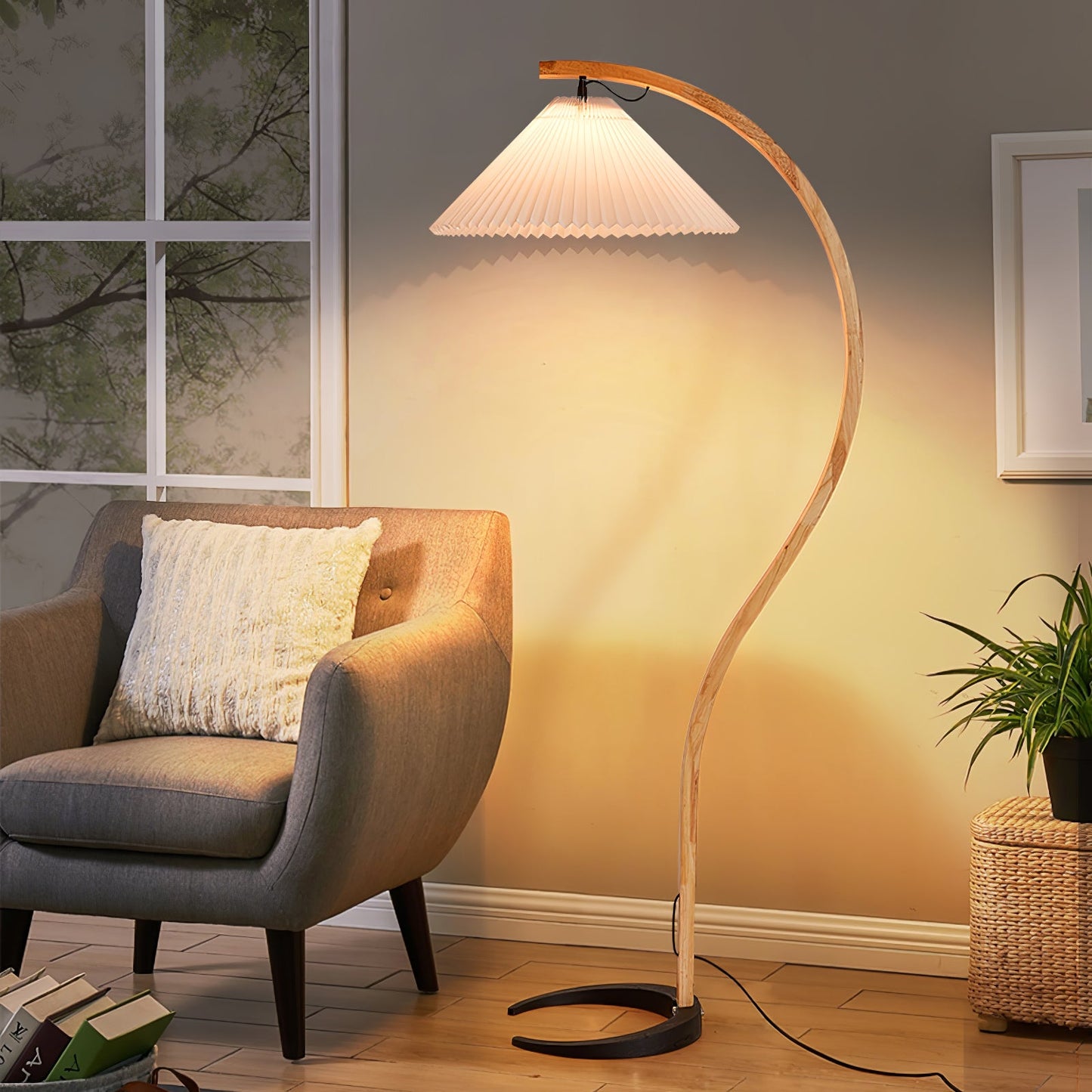 Caprani Floor Lamp