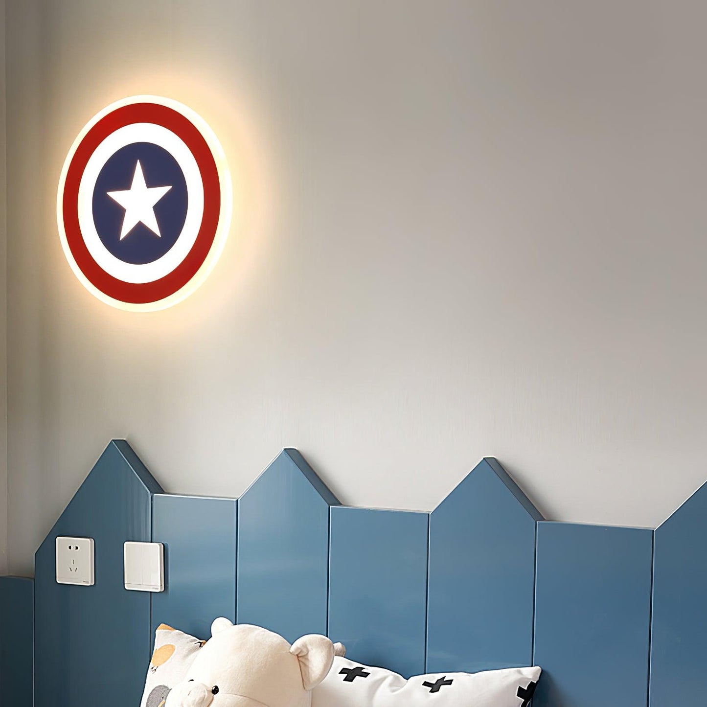 Captain Wall Lamp