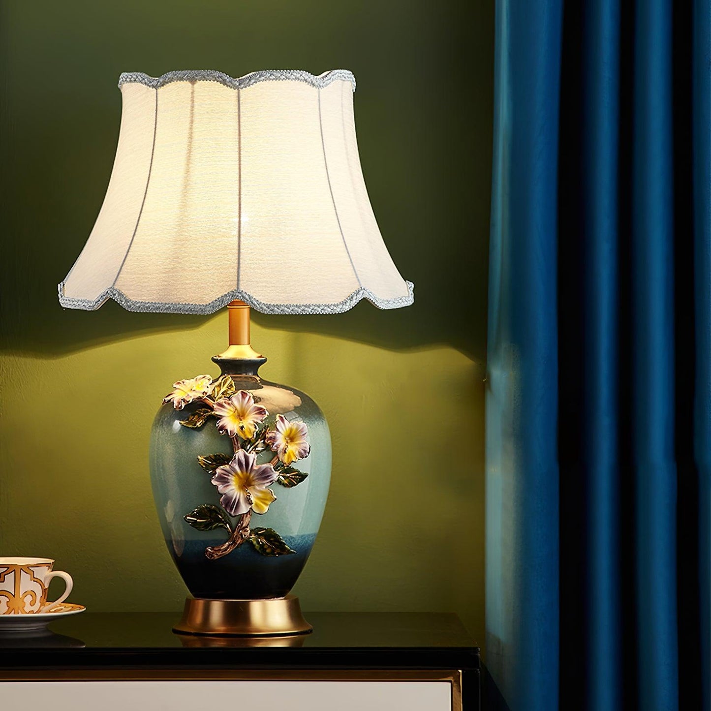 Ceramic Pattern Table Lamp