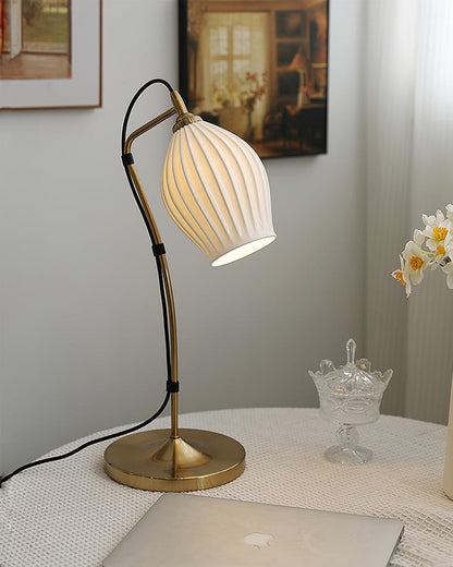 Ceramic Ribbed Table Lamp