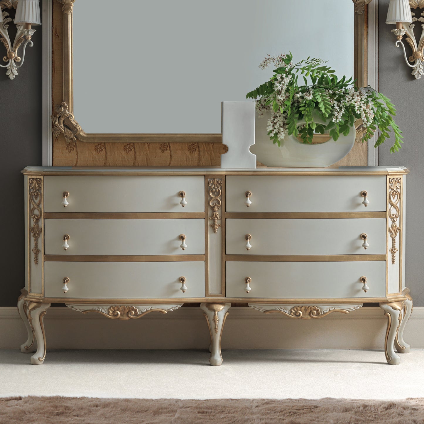 Classic Style Large Chest Of Drawers