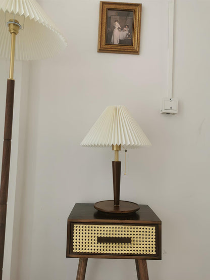 Cone Pleated Fabric Table Lamp