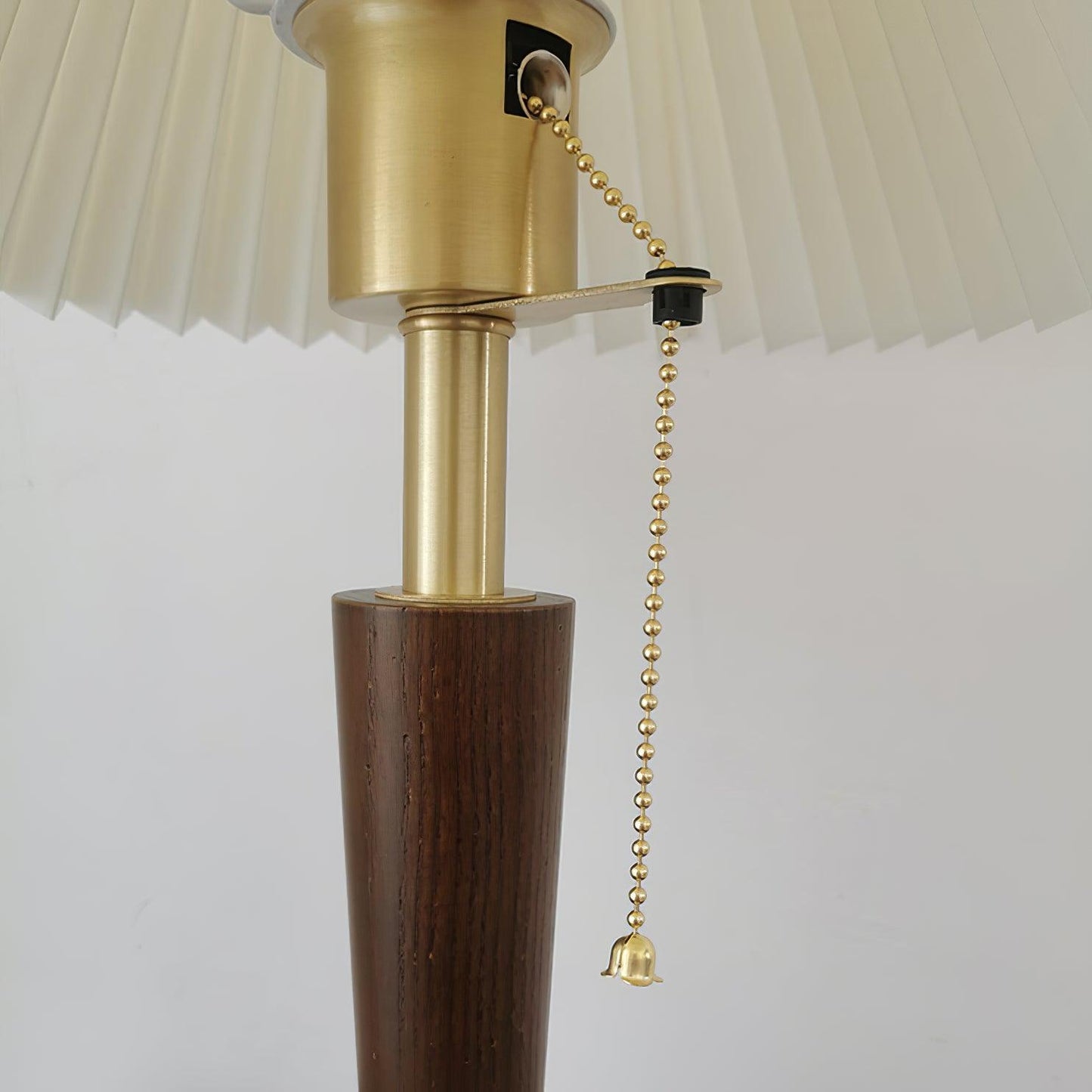 Cone Pleated Fabric Table Lamp