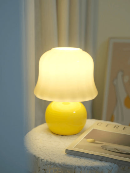 Creamy Mushroom Table Lamp