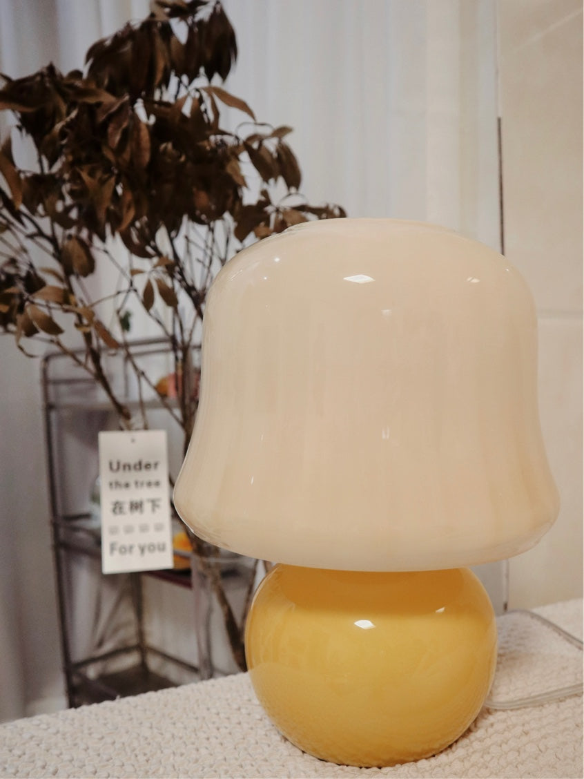 Creamy Mushroom Table Lamp