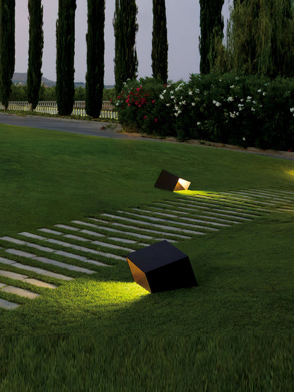 Cube Garden Solar Outdoor Light