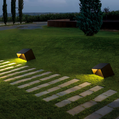 Cube Garden Solar Outdoor Light