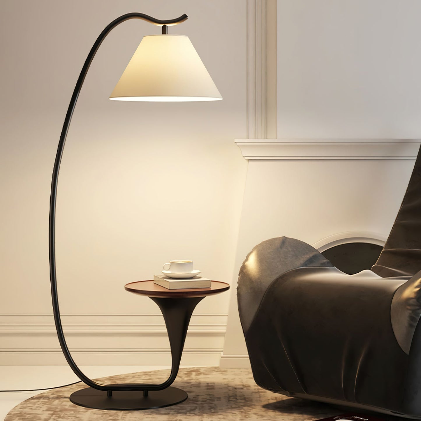 Curvature Floor Lamp