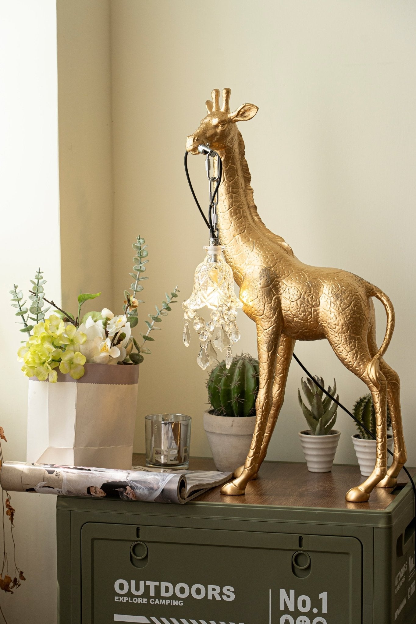 Giraffe Royale Sculpture Floor Lamp