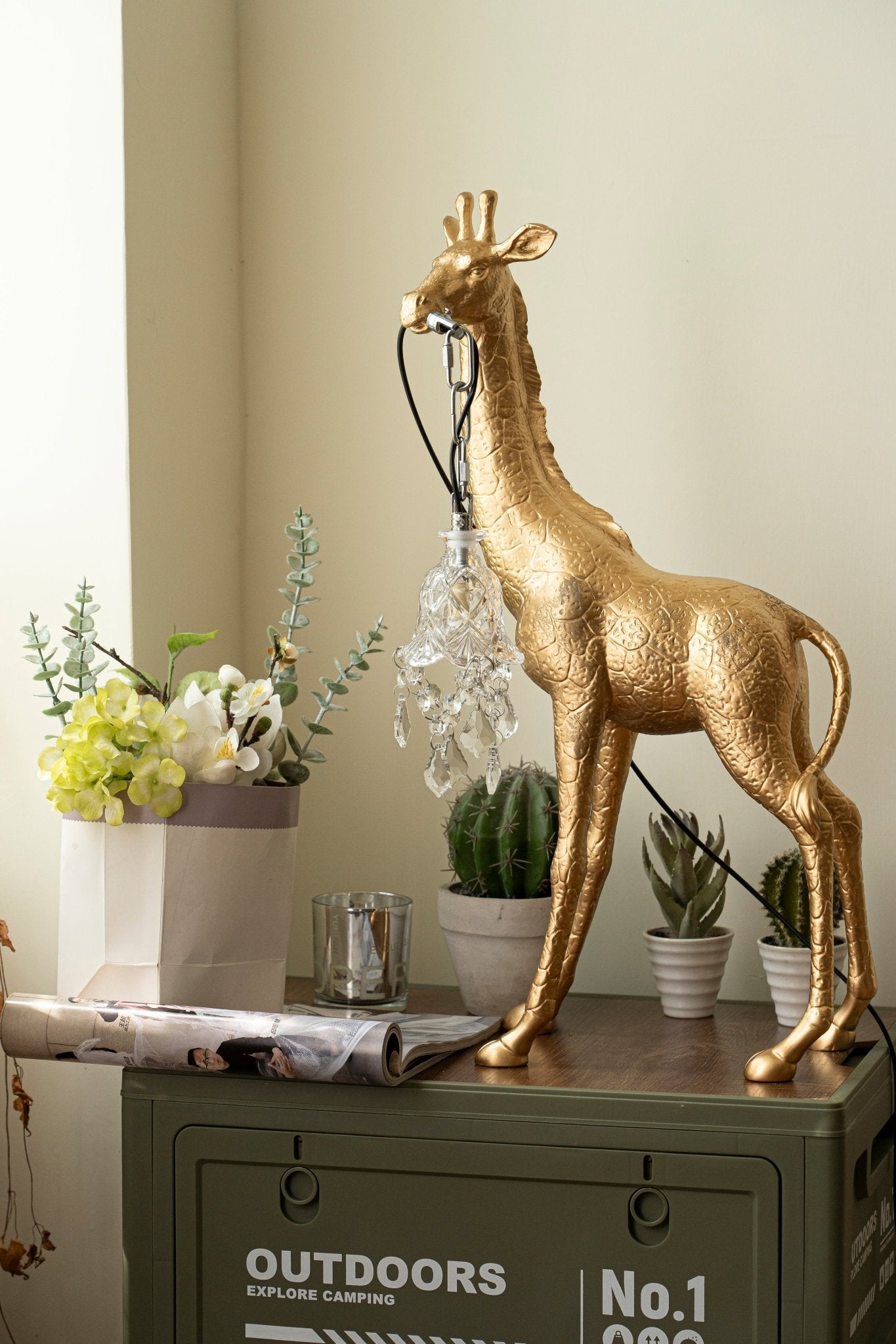 Giraffe Royale Sculpture Floor Lamp