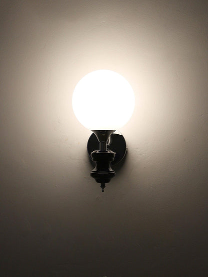 Dalt Wall Light