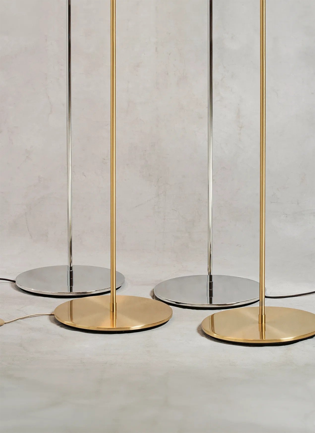 Deformed Ball Floor Lamp