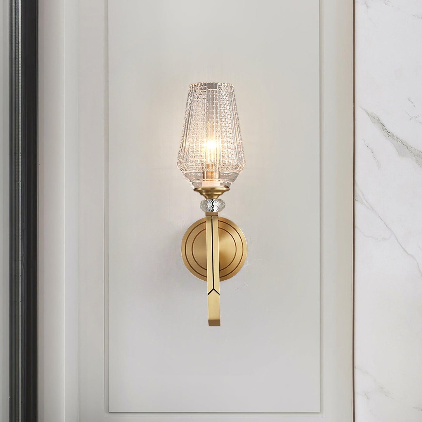 Devora Brass Wall Lamp