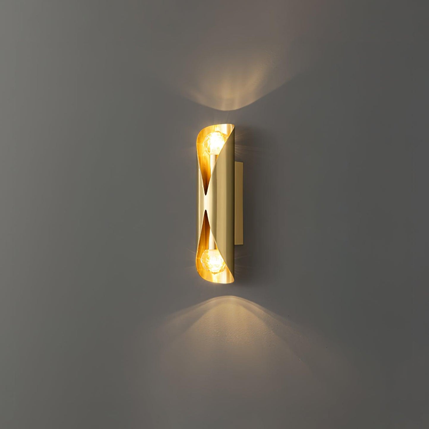 Diamonds Brass Wall Lamp