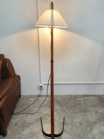 Dornstab Tall Lamp Floor Lamp