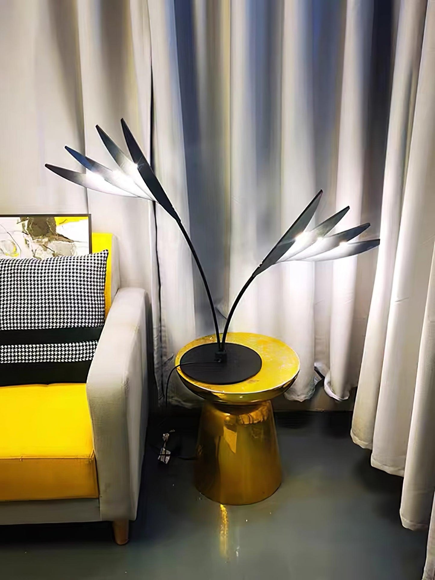 Double Leaf Side table lamp Table Lamp