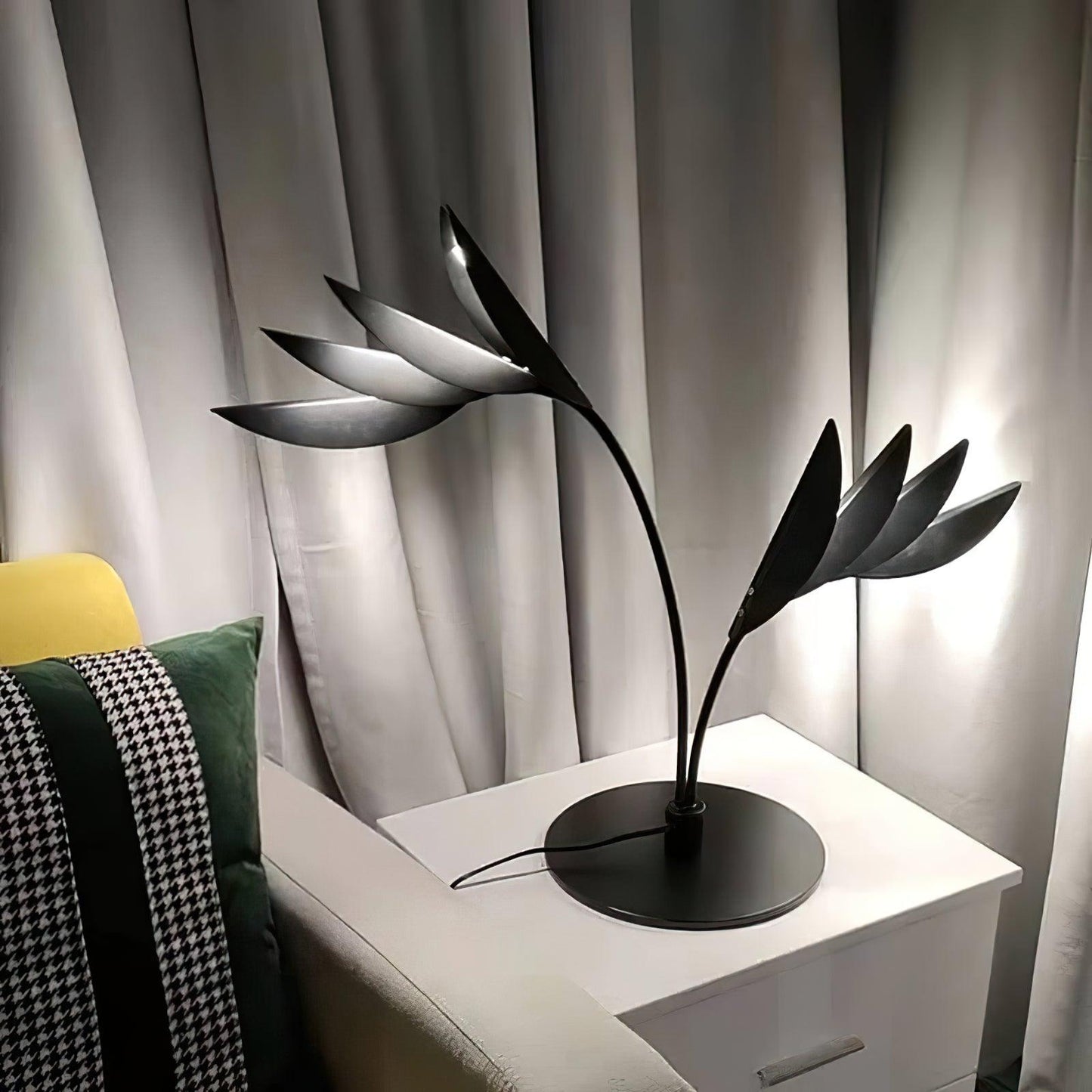 Double Leaf Side table lamp Table Lamp