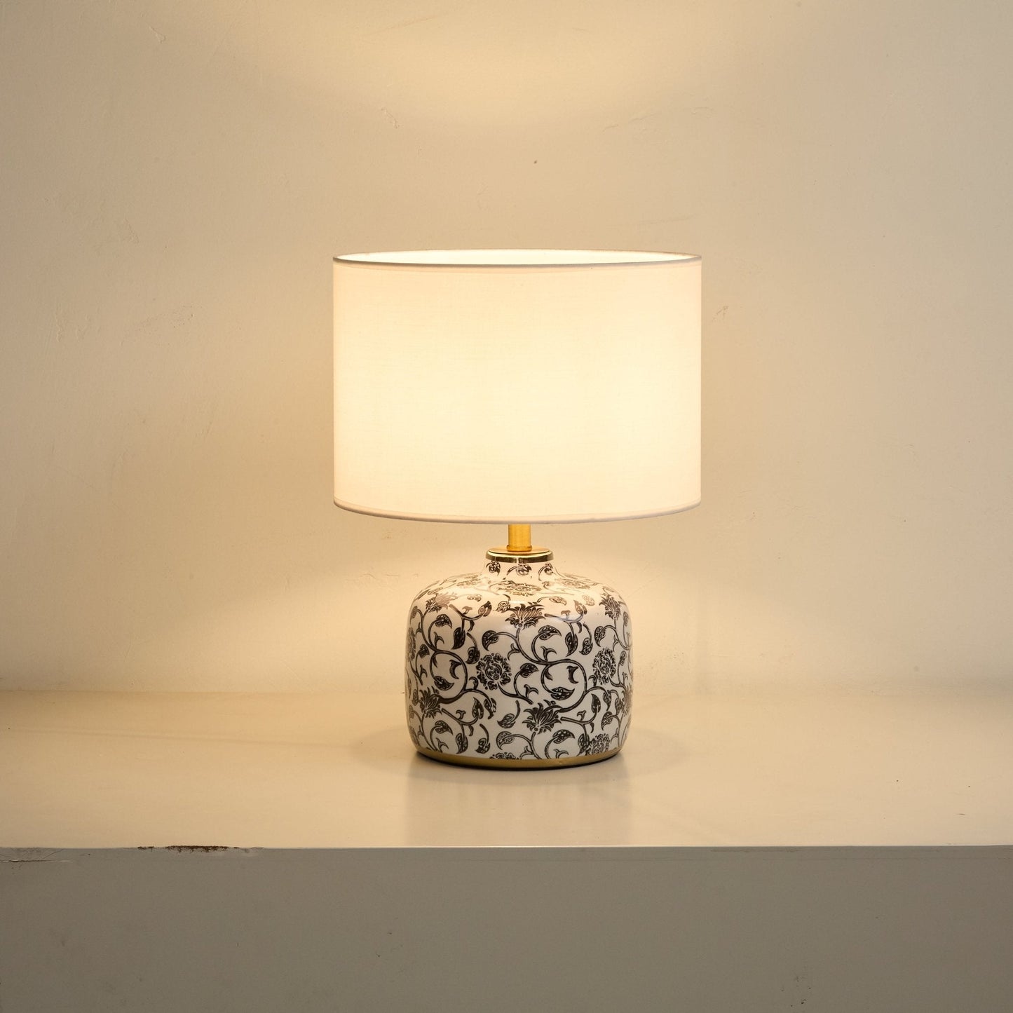 Ebony Vine Ceramic Table Lamp
