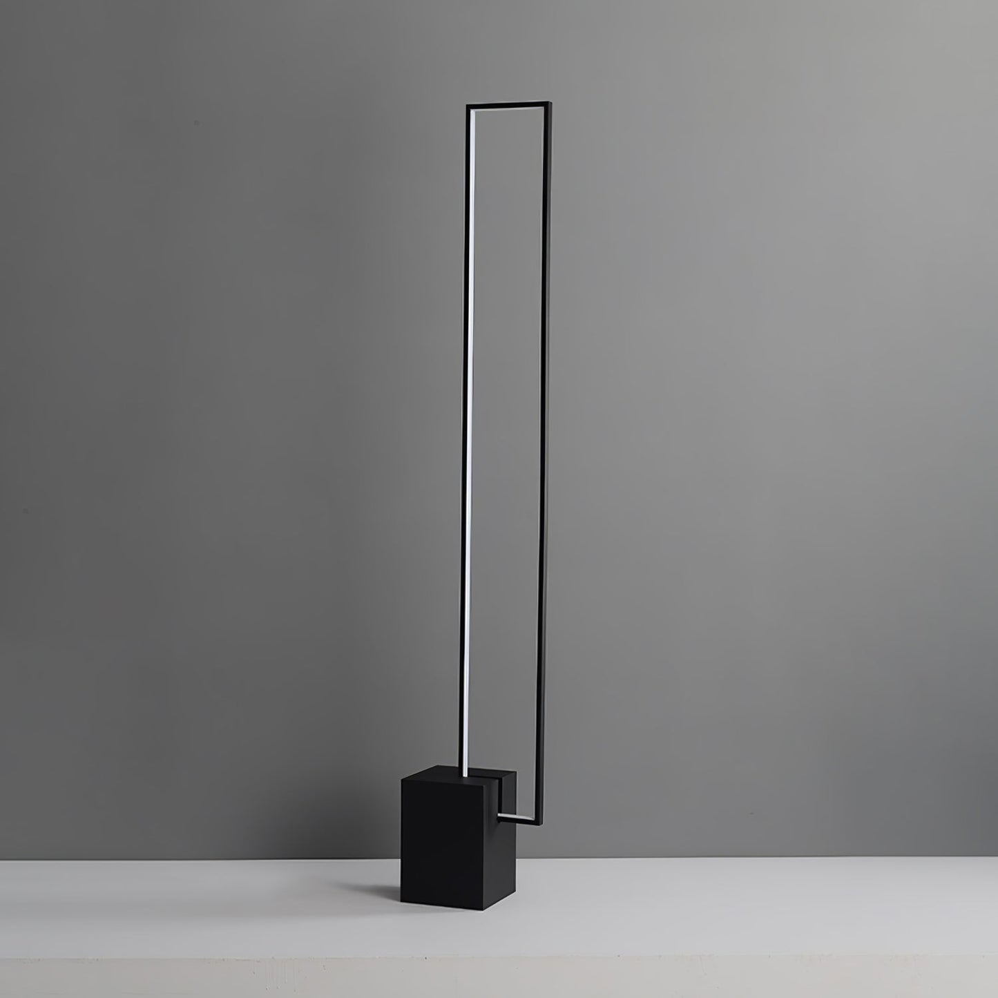 Edge Free-standing Lamp Floor Lamp