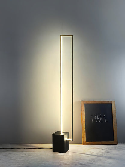 Edge Free-standing Lamp Floor Lamp