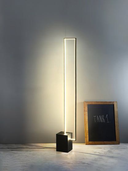 Edge Free-standing Lamp Floor Lamp