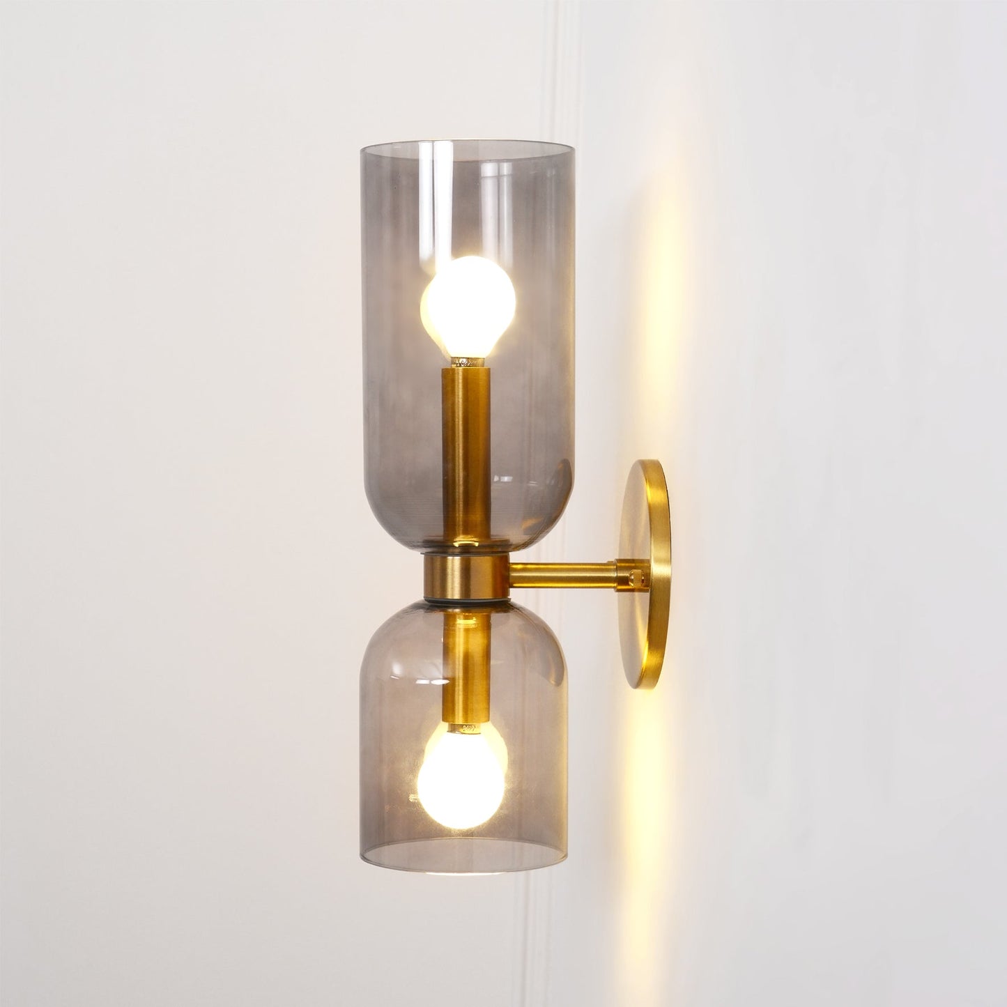 Edie Plug-In Bracket light Wall Lamp