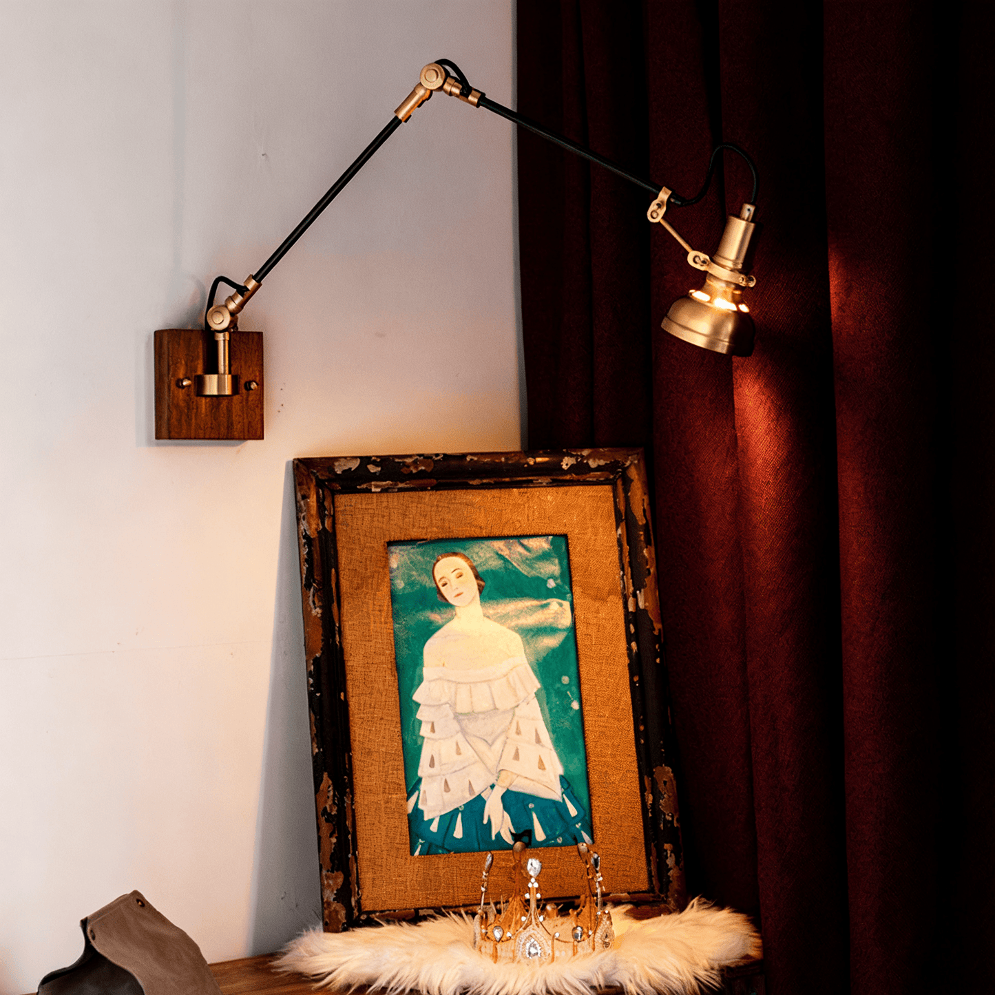 Elowen Wood Wall Lamp